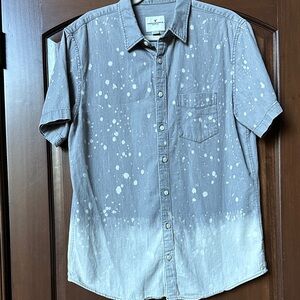American Eagle Outfitters Gray Splatter Short Sleeve Shirt